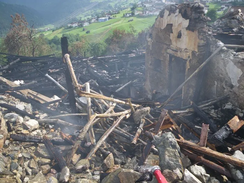 nachlöschen-brennwald-2009-5.webp
