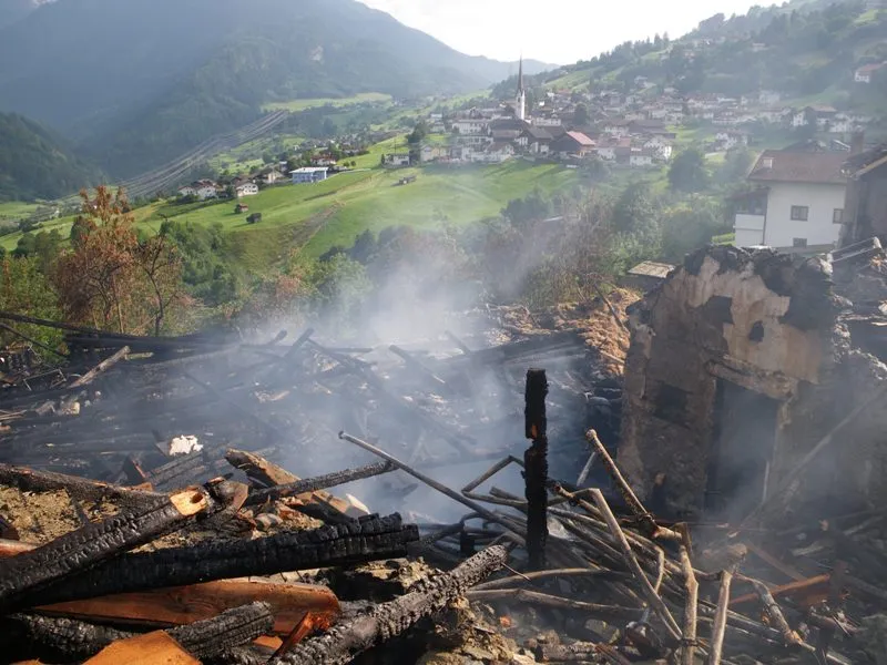 nachlöschen-brennwald-2009-6.webp