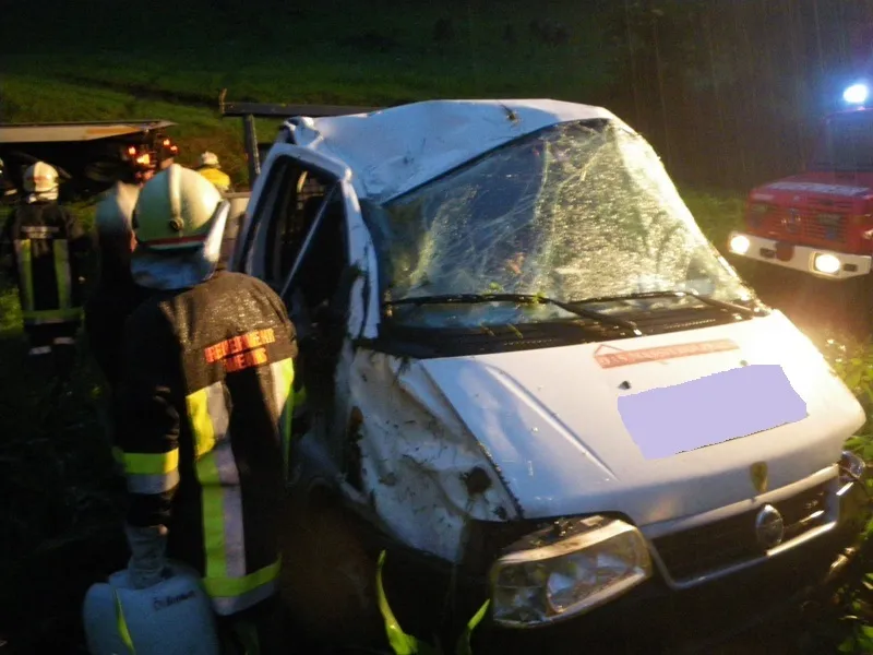 fahrzeugabsturz-recyclinghof-2011-2.webp