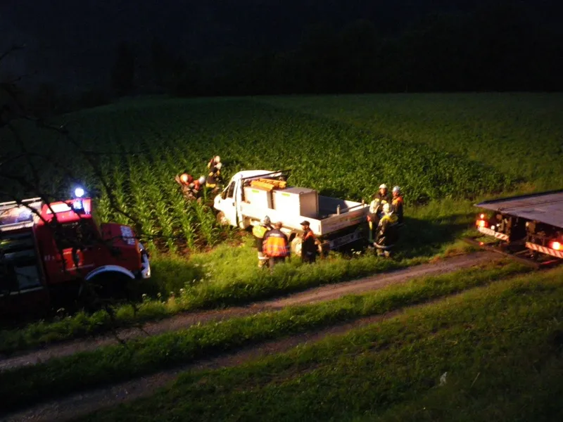 fahrzeugabsturz-recyclinghof-2011-3.webp