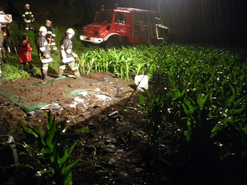 fahrzeugabsturz-recyclinghof-2011-8.webp