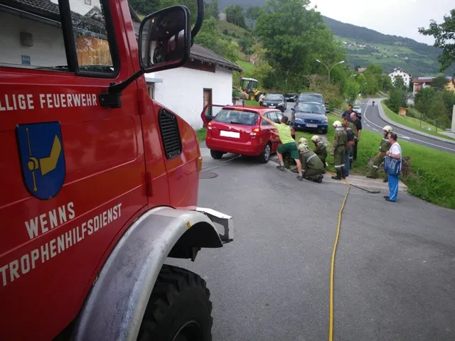 pkw-bergung-mpreis-2011-4.webp