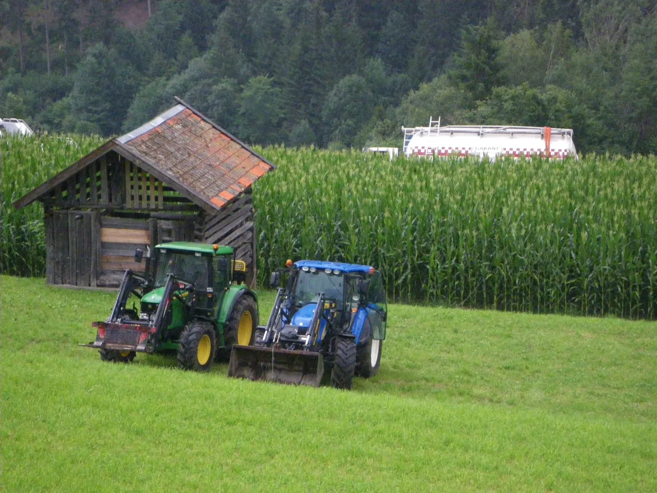 lkw-absturz-bergung-brennwald-2012-8.webp