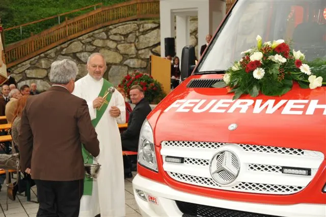 fahrzeugweihe-arzl-2012-3.webp
