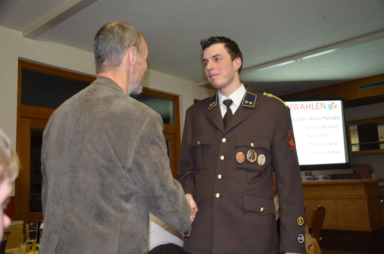 jahreshauptversammlung-2013-21.webp