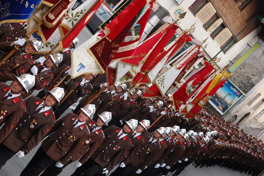 bezirksfeuerwehrtag-tarrenz11.webp