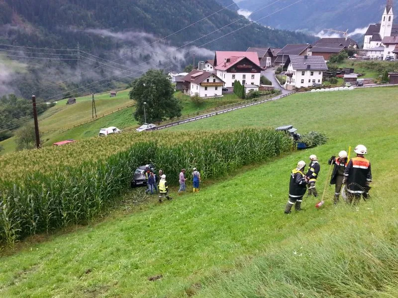 fahrzeugabsturz-hauptschule-3.webp