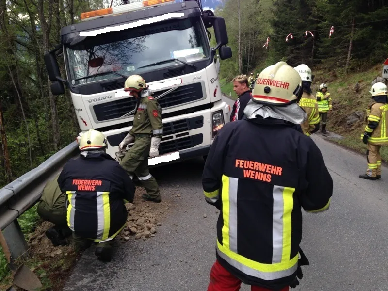 lkw-bergung-jerzens3.webp