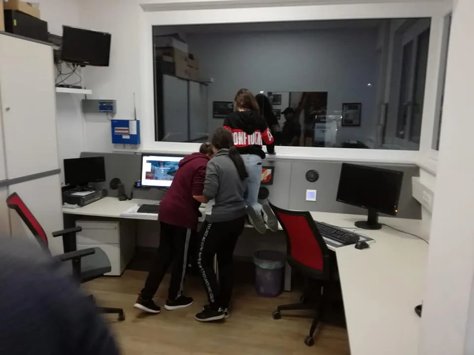 45265680_2334062496668862_2115680849692196864_n.webp