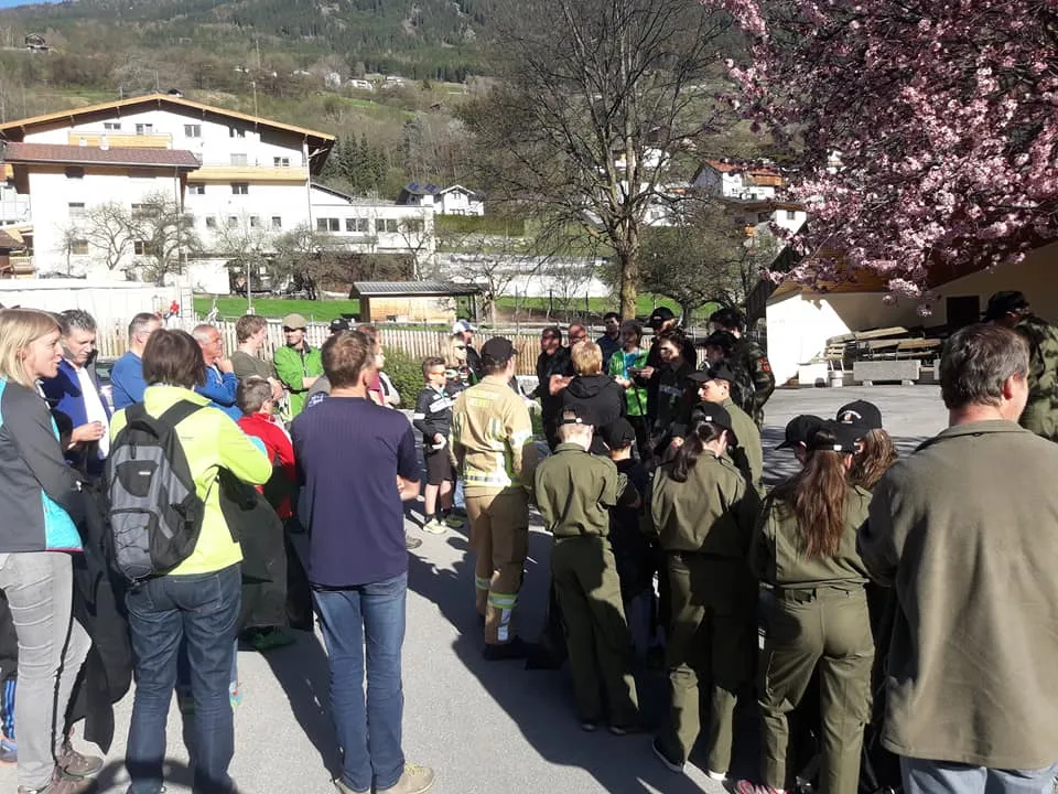 Teilnahme beim Frühjahrsputz der Gemeinde Wenns