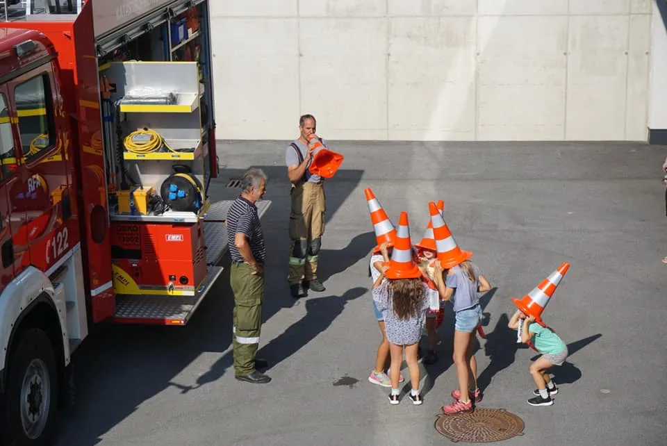 Sommer Betreuungsgruppe zu Gast bei der Feuerwehr Wenns