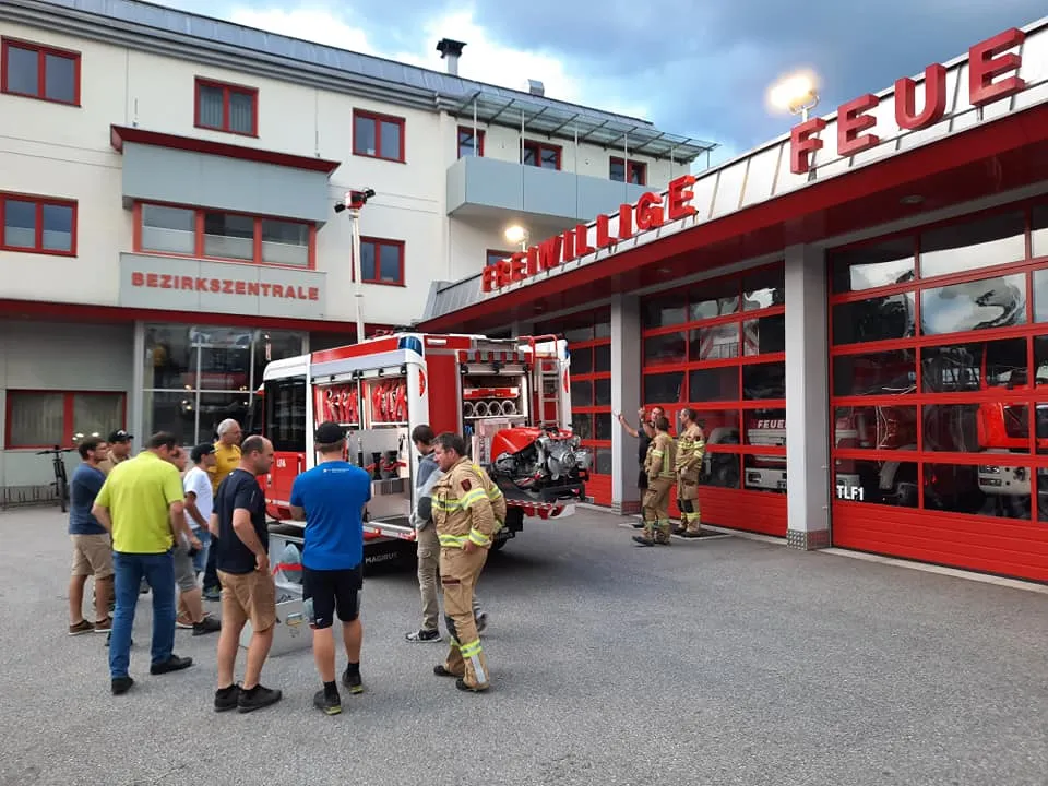 Fahrzeugvorführung bei den Kameraden der Freiwilligen Feuerwehr Reutte