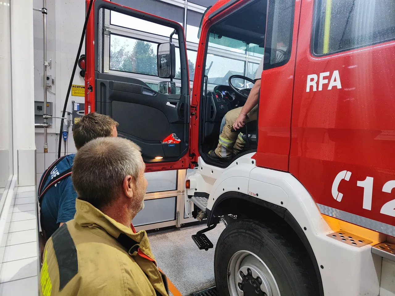 Monatliche Maschinisten Übung / 2.Gruppe - "Fehlersuche bei allen Fahrzeugen & Geräten"