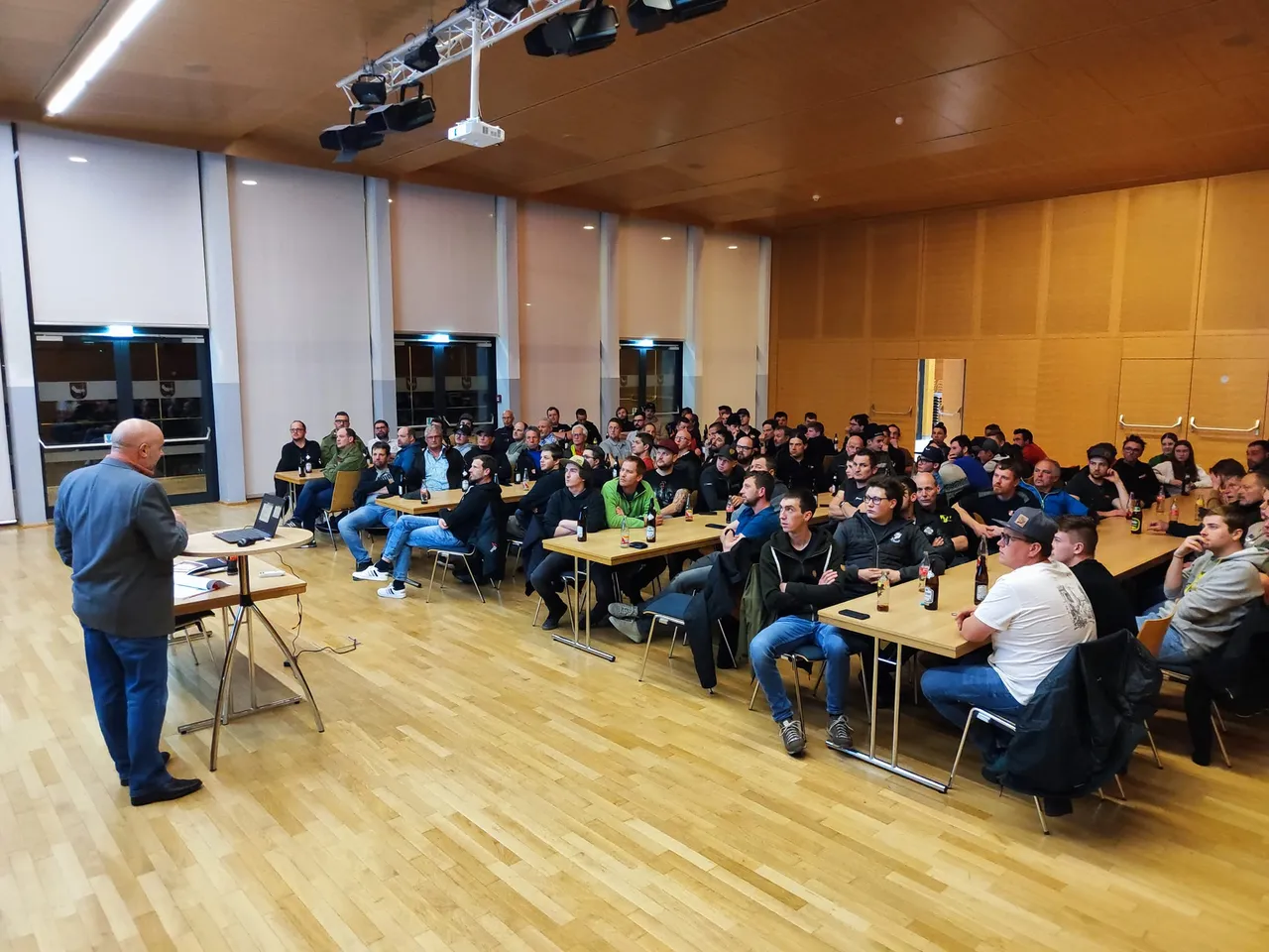 Infoveranstaltung/Schulung "Feuerwehr und Polizei an der Brandstelle" für ATS Träger und Führungskräfte