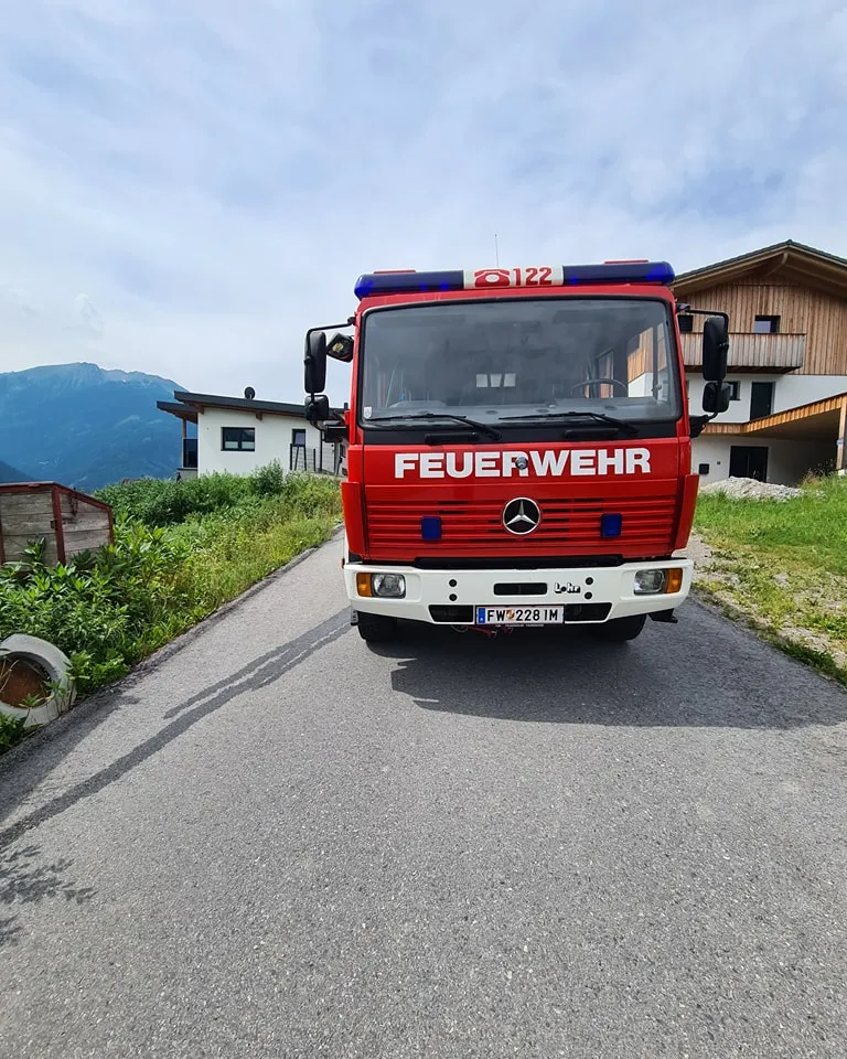 Tätigkeit mit Tanklöschfahrzeug für Gemeinde - Spülung Kanalleitung